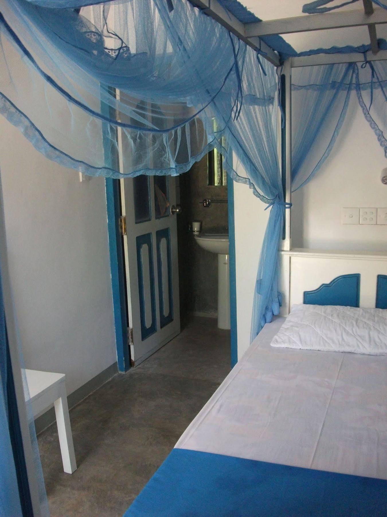 Zimmer Rest Unawatuna Bagian luar foto